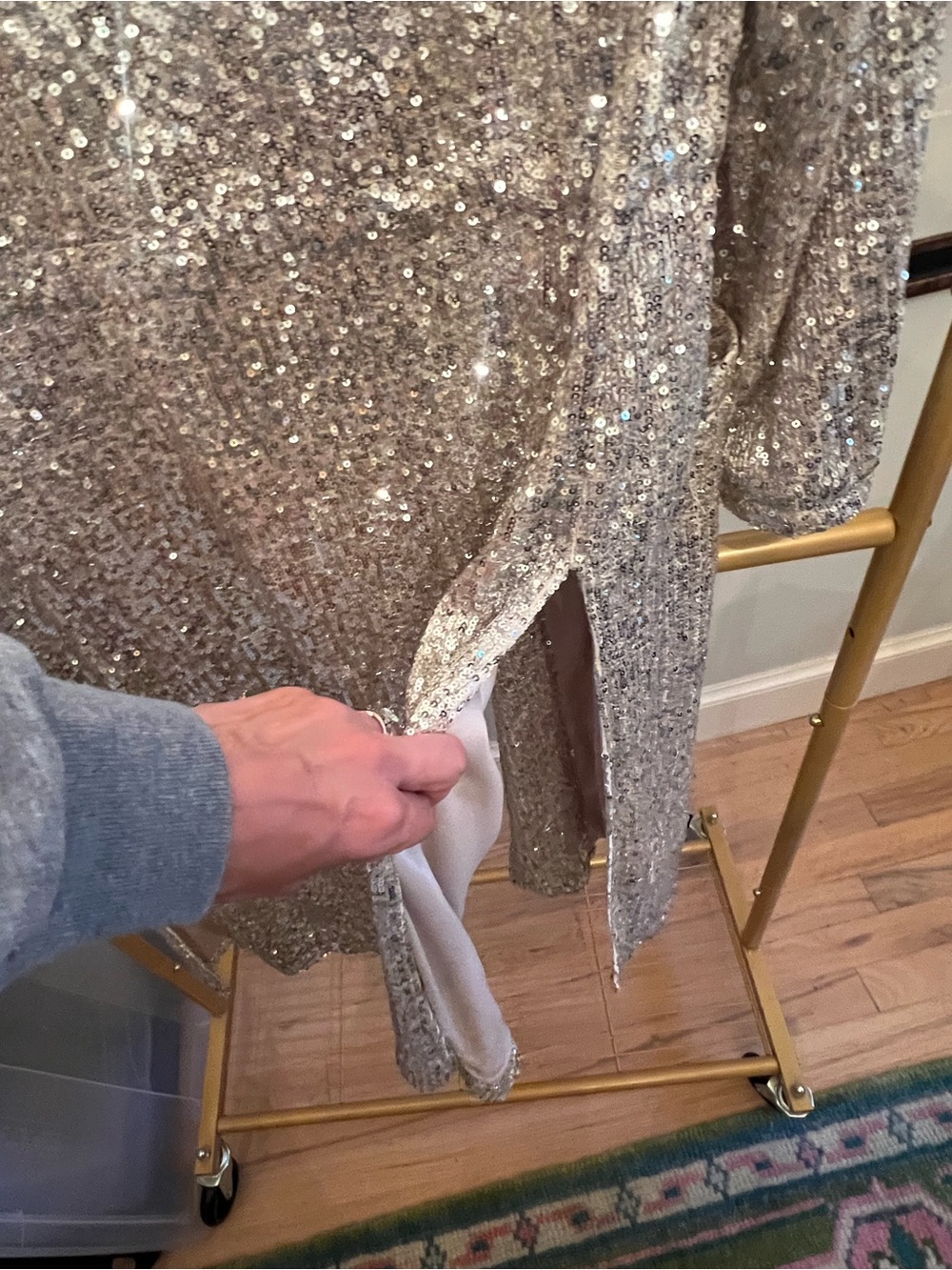 Steve Madden Silver Sequin Duster Robe NWT - Picture 7 of 7